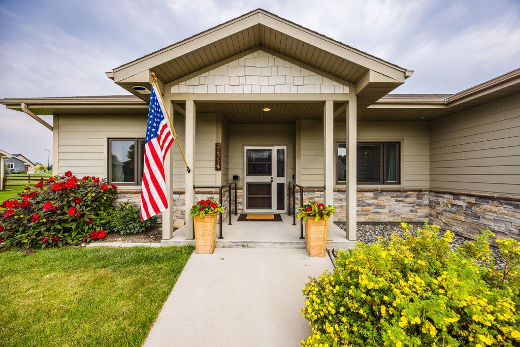 2235 Bruce Mountain Drive, Sheridan, WY 82801 photo 2