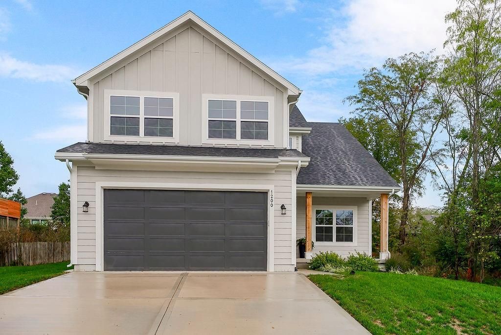 1200 S 13th Street, Louisburg, KS 66053