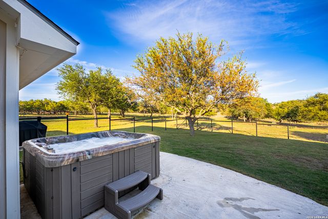 2873 Ranch Road 1888, Fredericksburg, TX 78624