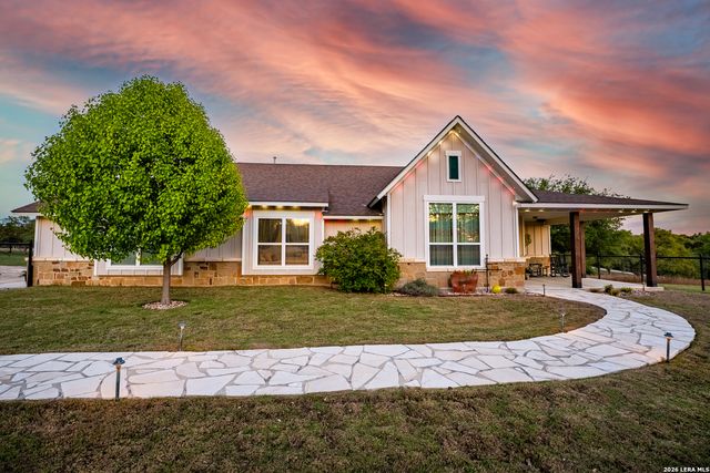 2873 Ranch Road 1888, Fredericksburg, TX 78624