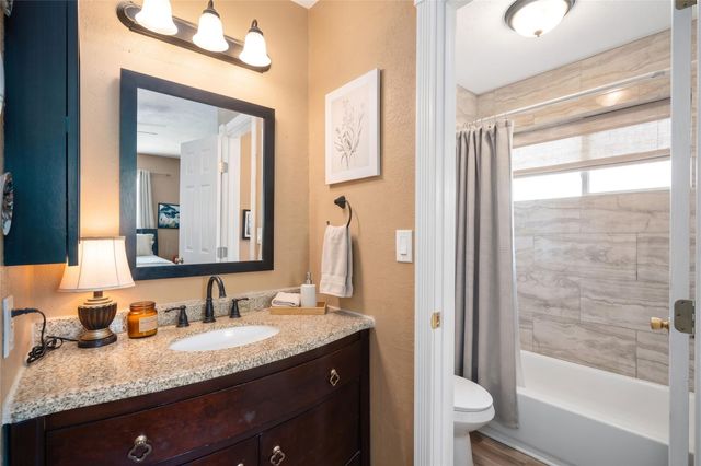 302 Forest Hills Drive, League City, TX 77573
