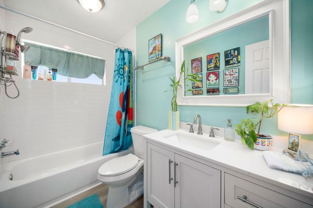 302 Forest Hills Drive, League City, TX 77573