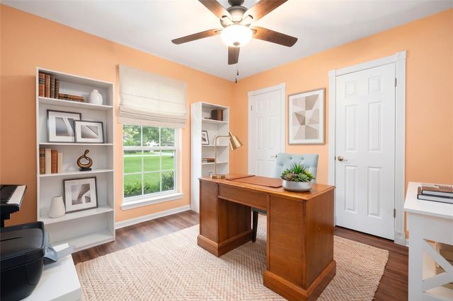 302 Forest Hills Drive, League City, TX 77573