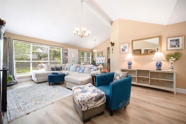302 Forest Hills Drive, League City, TX 77573