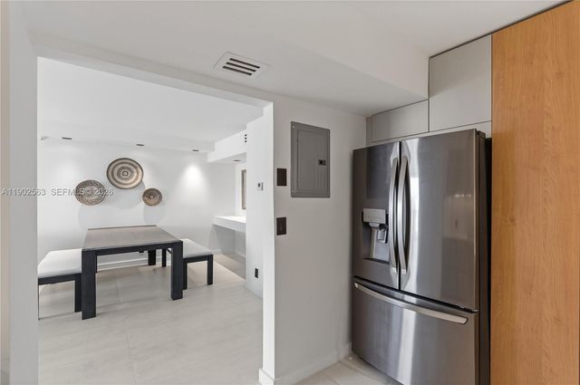 100 Bayview Drive 1901, Sunny Isles Beach, FL 33160