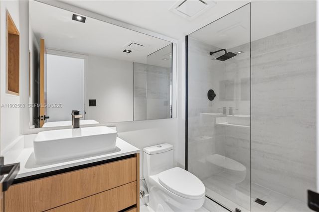 100 Bayview Drive 1901, Sunny Isles Beach, FL 33160