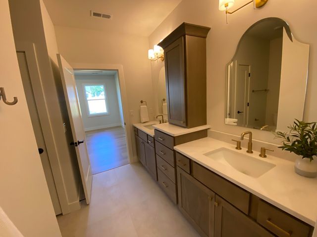 5105 MODESTO DR, Columbia, MO 65203