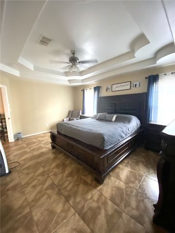 1250 Lawrence Trail, Alice, TX 78332