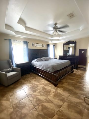 1250 Lawrence Trail, Alice, TX 78332