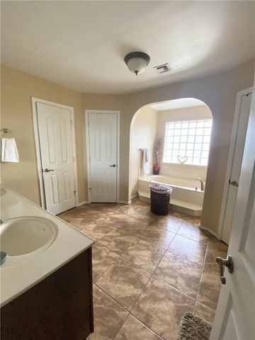 1250 Lawrence Trail, Alice, TX 78332