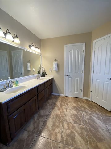 1250 Lawrence Trail, Alice, TX 78332