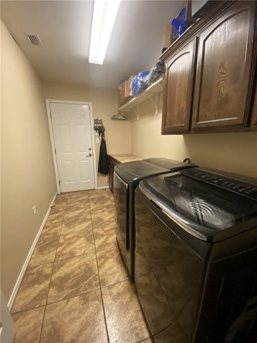 1250 Lawrence Trail, Alice, TX 78332