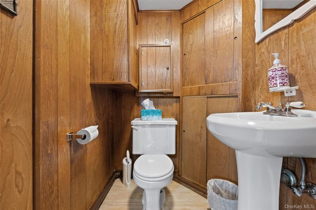 7717 82nd Street, Glendale, NY 11385