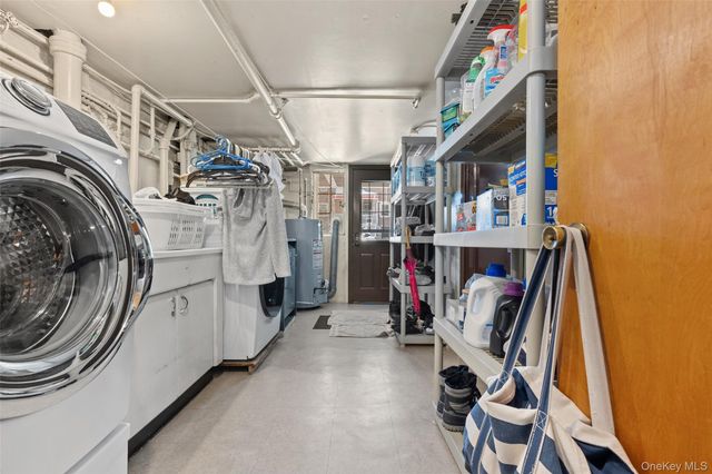 7717 82nd Street, Glendale, NY 11385