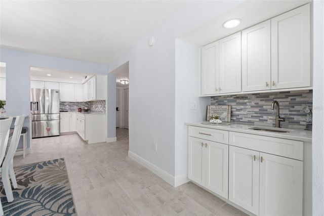 298 SKIFF POINT 103, Clearwater, FL 33767