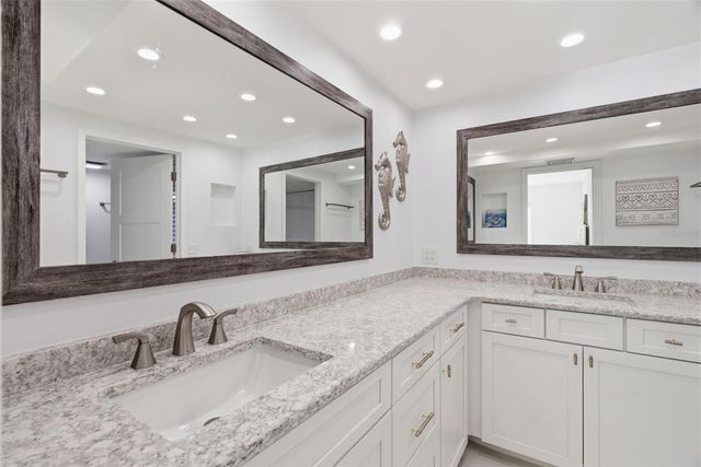 298 SKIFF POINT 103, Clearwater, FL 33767