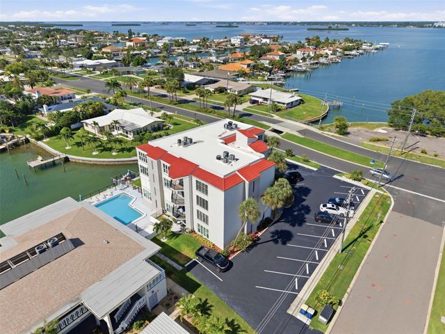 298 SKIFF POINT 103, Clearwater, FL 33767