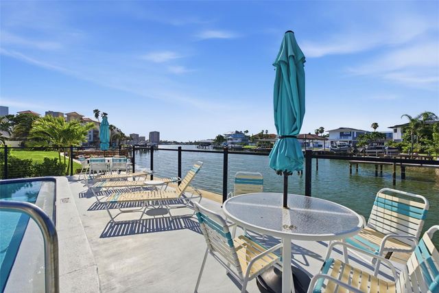 298 SKIFF POINT 103, Clearwater, FL 33767