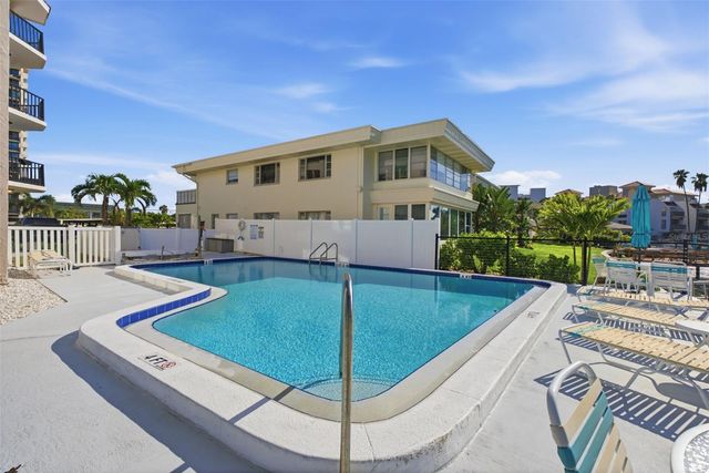 298 SKIFF POINT 103, Clearwater, FL 33767