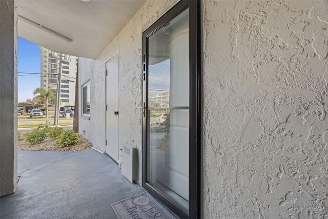 298 SKIFF POINT 103, Clearwater, FL 33767