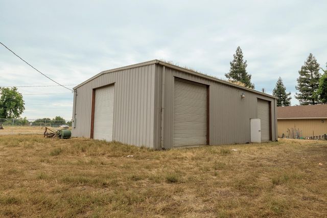 1530 E Linwood, Turlock, CA 95380