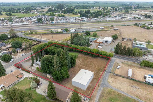 1530 E Linwood, Turlock, CA 95380