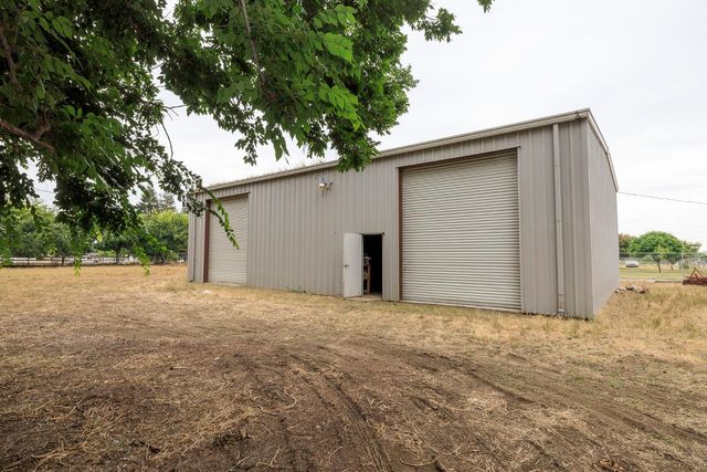 1530 E Linwood, Turlock, CA 95380