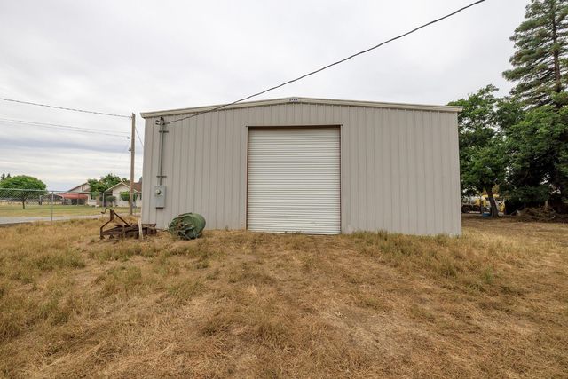 1530 E Linwood, Turlock, CA 95380