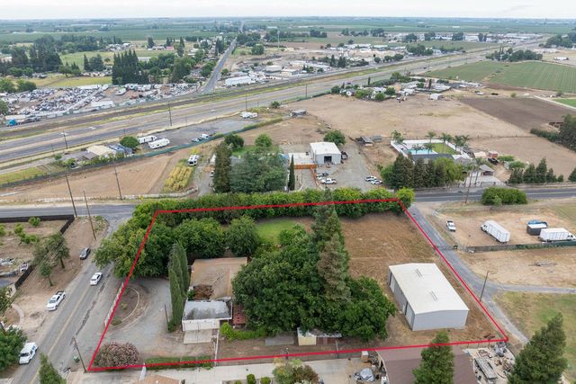 1530 E Linwood, Turlock, CA 95380