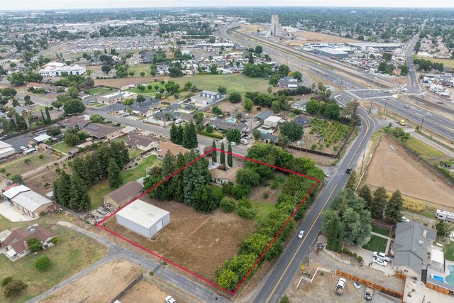 1530 E Linwood, Turlock, CA 95380
