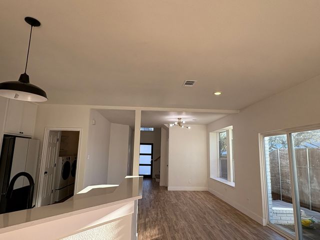 2801 Country Villa Circle, Carrollton, TX 75006