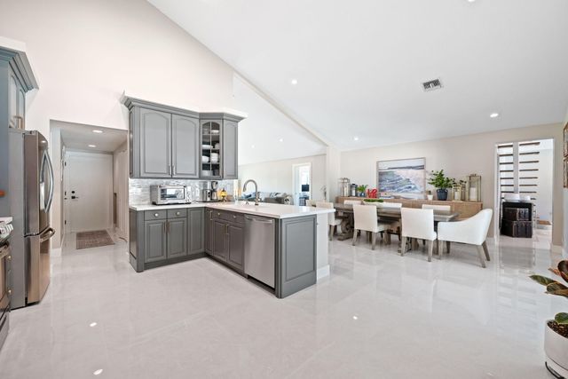 22612 Middletown Drive, Boca Raton, FL 33428