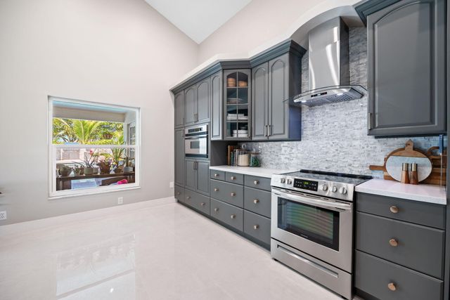 22612 Middletown Drive, Boca Raton, FL 33428