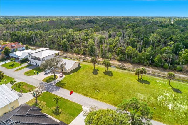 4017 Skyway DR, Naples, FL 34112