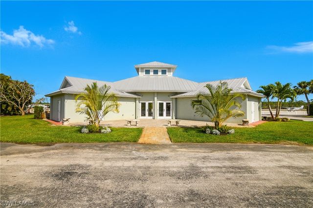 4017 Skyway DR, Naples, FL 34112