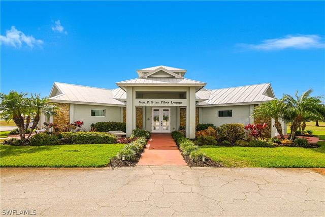 4017 Skyway DR, Naples, FL 34112