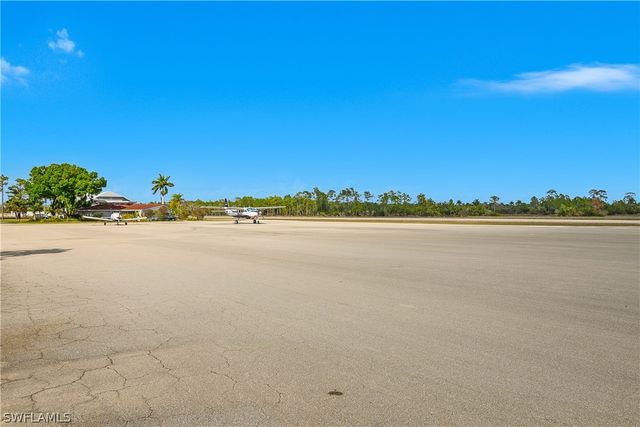 4017 Skyway DR, Naples, FL 34112