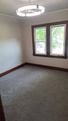 1050 Wilson Avenue, Saint Paul, MN 55106
