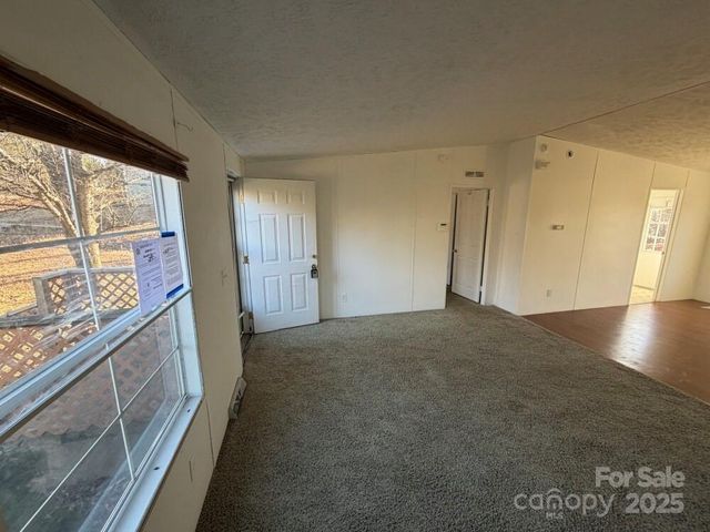 2687 1st Avenue NW, Catawba, NC 28609