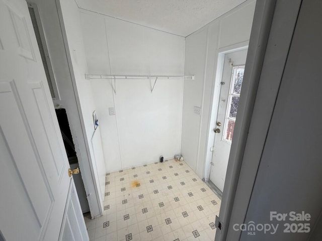 2687 1st Avenue NW, Catawba, NC 28609