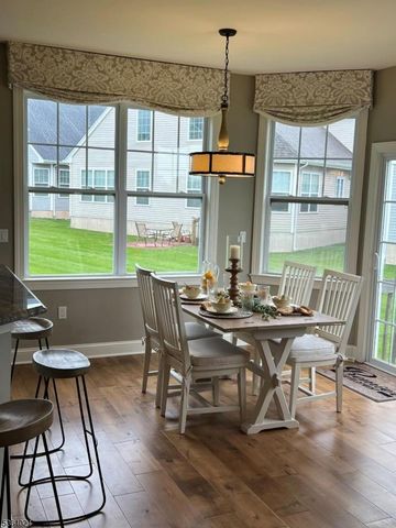 6 Leidl Cir, Hillsborough Twp., NJ 08844