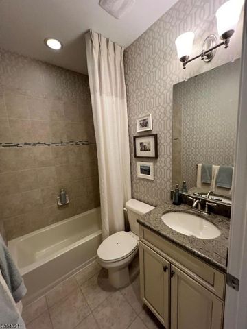 6 Leidl Cir, Hillsborough Twp., NJ 08844