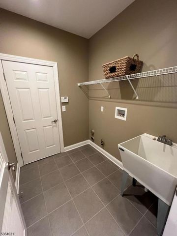 6 Leidl Cir, Hillsborough Twp., NJ 08844