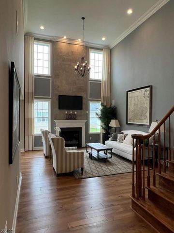 6 Leidl Cir, Hillsborough Twp., NJ 08844