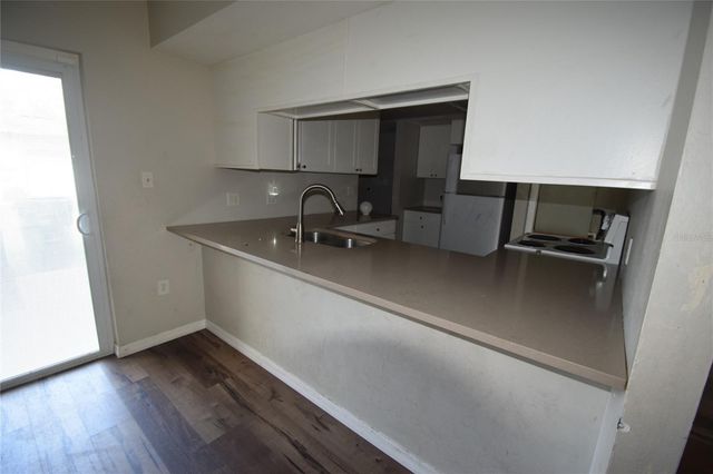 2720 CASTLE WAY 2720, Lakeland, FL 33803