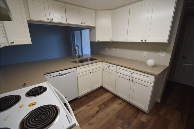 2720 CASTLE WAY 2720, Lakeland, FL 33803