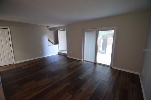 2720 CASTLE WAY 2720, Lakeland, FL 33803