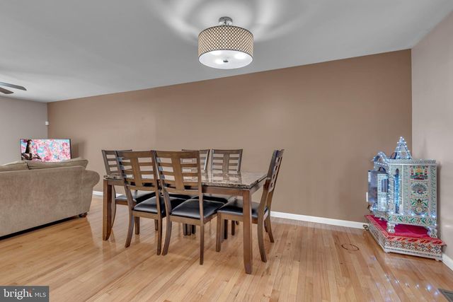9301 N LAUREL RD, Laurel, MD 20723