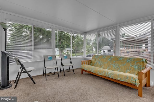 9301 N LAUREL RD, Laurel, MD 20723