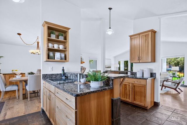 1750 E Shaw Mountain Rd, Boise, ID 83712